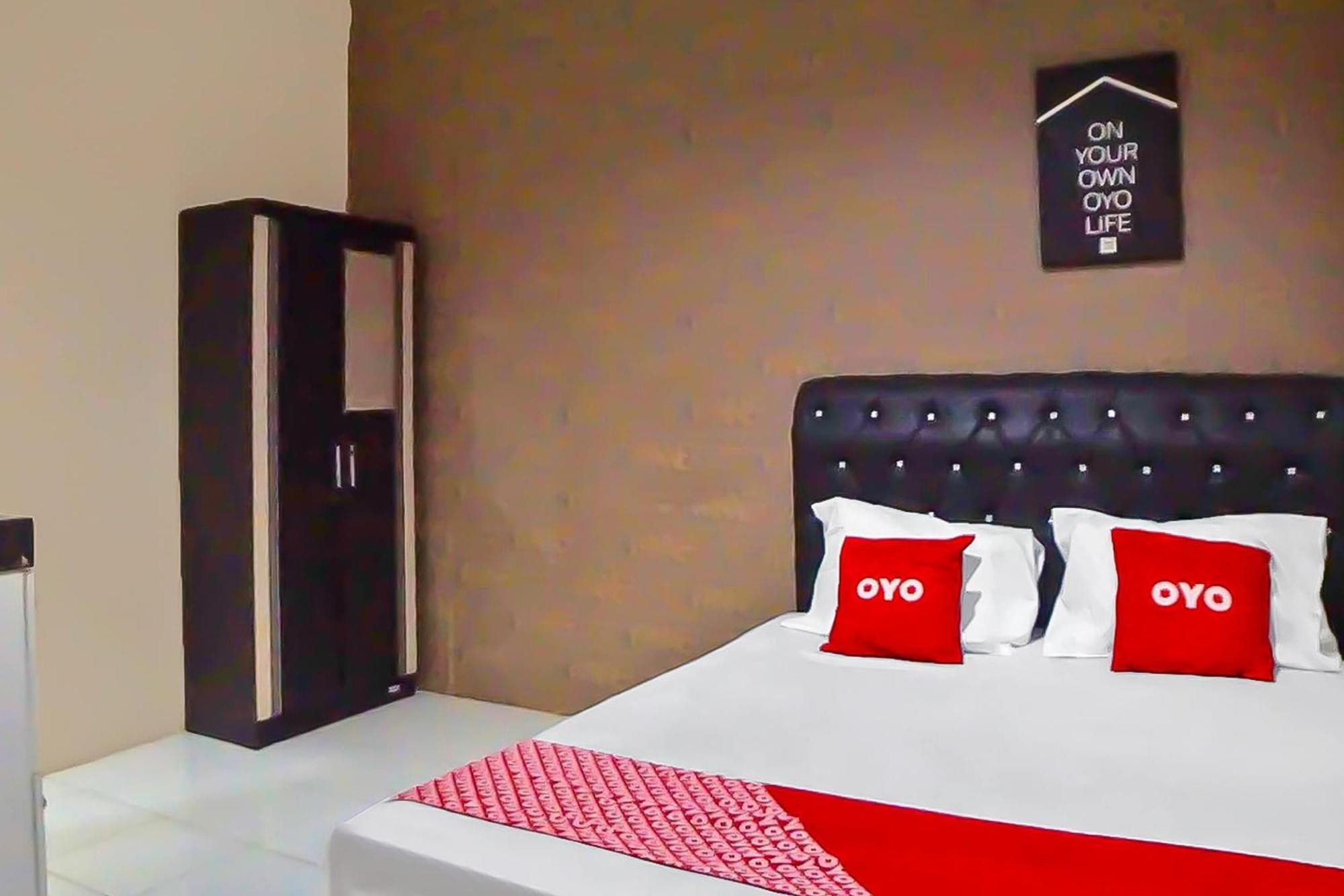 Oyo 92342 Hotel Batik Traveller เมดาน ภายนอก รูปภาพ