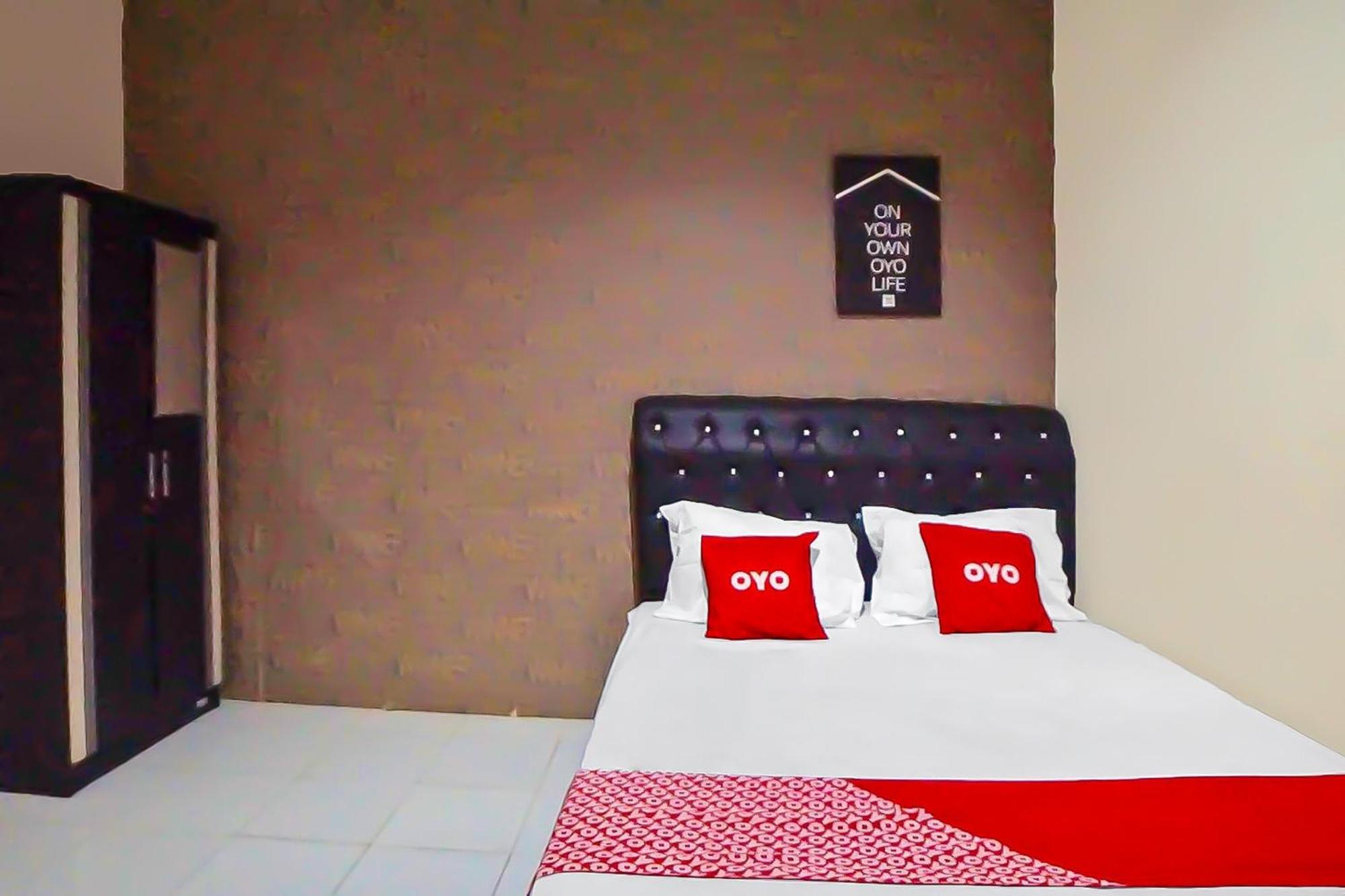 Oyo 92342 Hotel Batik Traveller เมดาน ภายนอก รูปภาพ